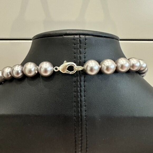 Long Silver Graduated Glass Pearl Hand Knotted Statement Necklace - Picture 4 of 4